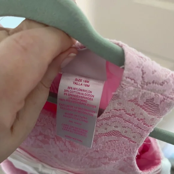 Pink lace dress for girls or baby 18 M - Picture 3 of 4